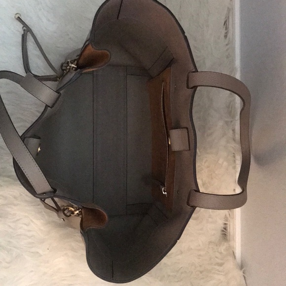 SOLD!!  SOLD!! Authentic Like New Chloe tote bag - Picture 4 of 8